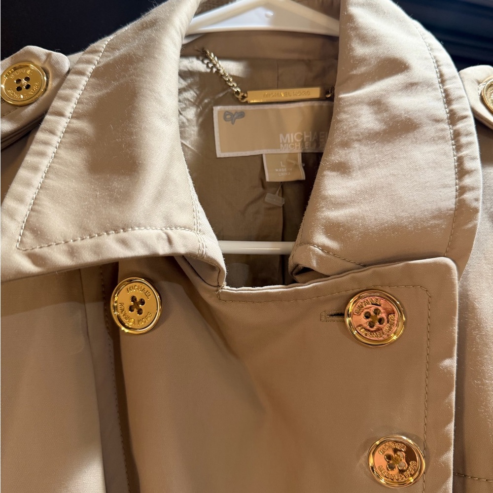 MICHAEL Michael Kors Beige Trench Coat with Gold Accents - Picture 6 of 8